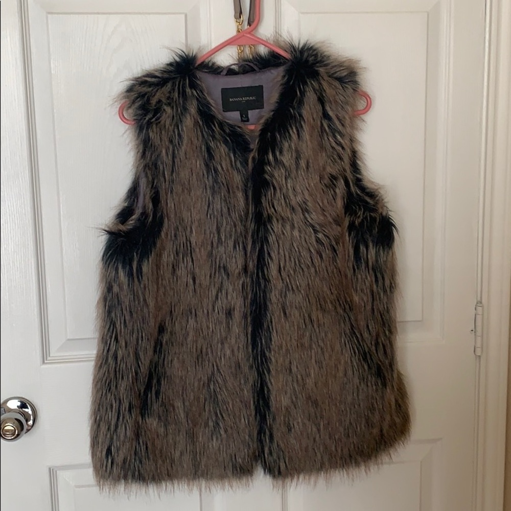 Banana Republic faux fur vest